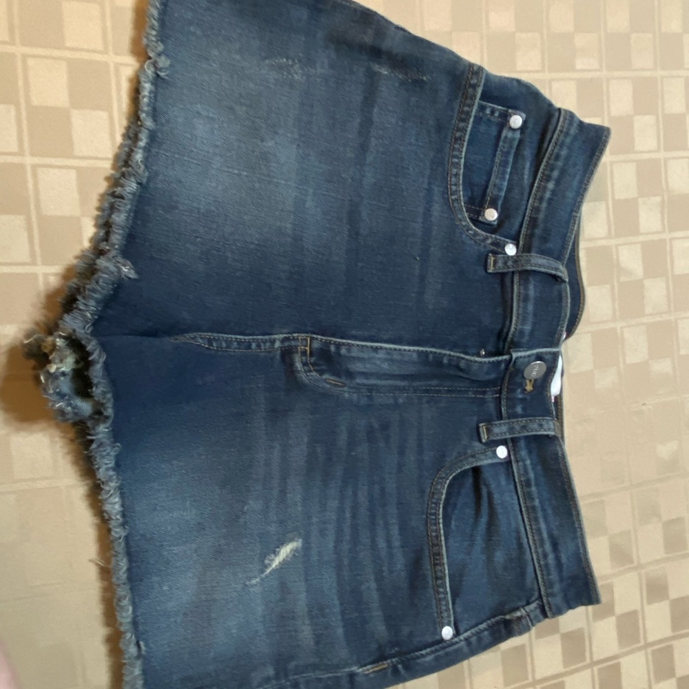 NWOT Victoria’s Secret Pink Women’s Shorts Size 8 Medium Wash High‎ Rise Fringe.